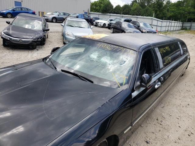Photo 9 from auction – 2000 LINCOLN TOWN CAR E with VIN 1L1FM81W3YY810829