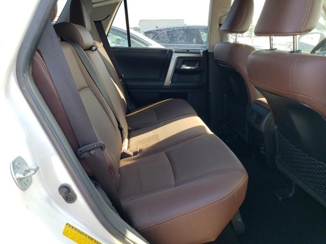 Photo 6 from auction – 2019 TOYOTA 4RUNNER SR with VIN JTEZU5JR5K5211122