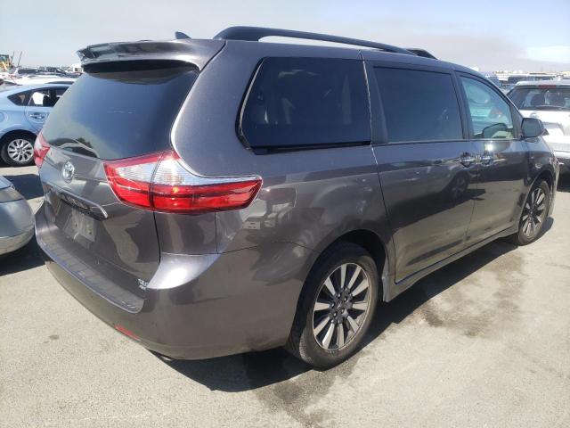 Photo 4 from auction – 2018 TOYOTA SIENNA XLE with VIN 5TDDZ3DC3JS193398