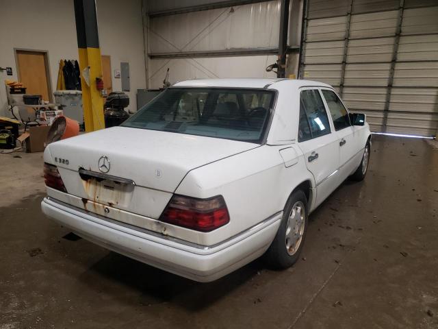 Photo 4 from auction – 1994 MERCEDES-BENZ E 320 with VIN WDBEA32E6RC001614