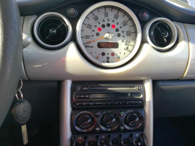 Photo 9 from auction – 2004 MINI COOPER with VIN WMWRC33434TJ57893