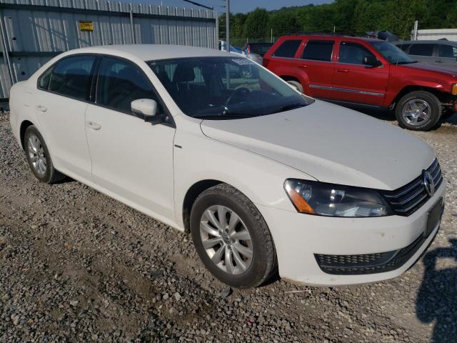 VOLKSWAGEN PASSAT S 2015 with VIN 1VWAS7A3XFC027923 - Photo from auction