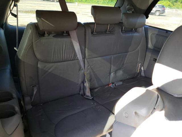 Photo 9 from auction – 2004 TOYOTA SIENNA XLE with VIN 5TDBA22C74S004056
