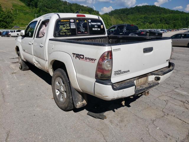 Photo 3 from auction – 2015 TOYOTA TACOMA DOU with VIN 3TMLU4EN4FM189609