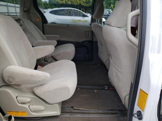 Photo 6 from auction – 2013 TOYOTA SIENNA LE with VIN 5TDKK3DC2DS298630