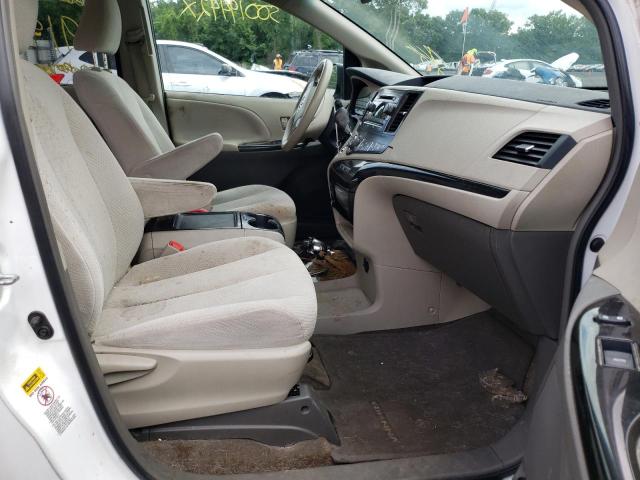 Photo 5 from auction – 2013 TOYOTA SIENNA LE with VIN 5TDKK3DC2DS298630