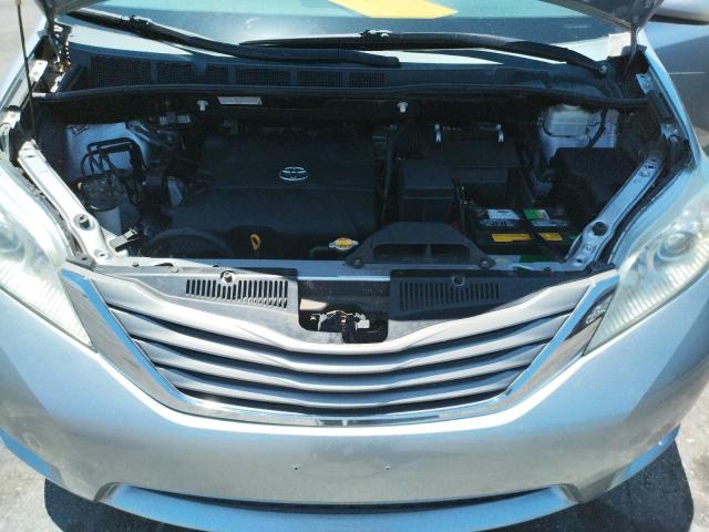 Photo 7 from auction – 2012 TOYOTA SIENNA XLE with VIN 5TDDK3DC8CS030267