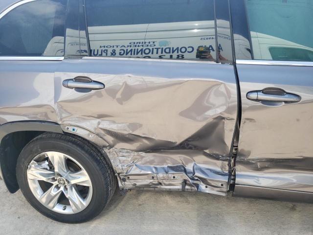 Photo 9 from auction – 2016 TOYOTA HIGHLANDER with VIN 5TDYKRFH4GS149081