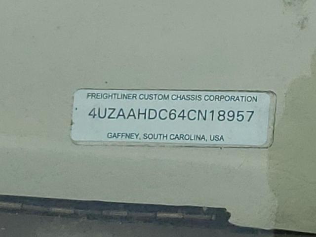 Photo 10 from auction – 2004 FREIGHTLINER CHASSIS X with VIN 4UZAAHDC64CN18957