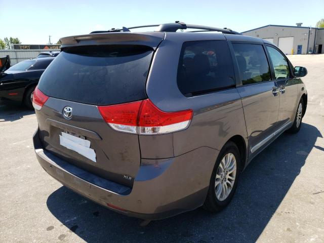 Photo 4 from auction – 2011 TOYOTA SIENNA XLE with VIN 5TDYK3DC3BS151031
