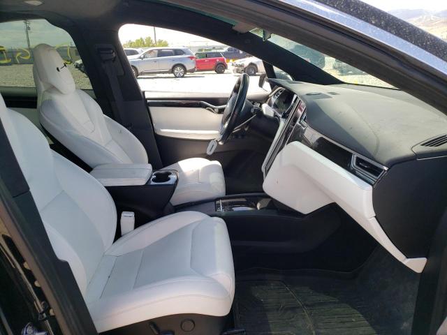 Photo 5 from auction – 2017 TESLA MODEL X with VIN 5YJXCBE23HF055261