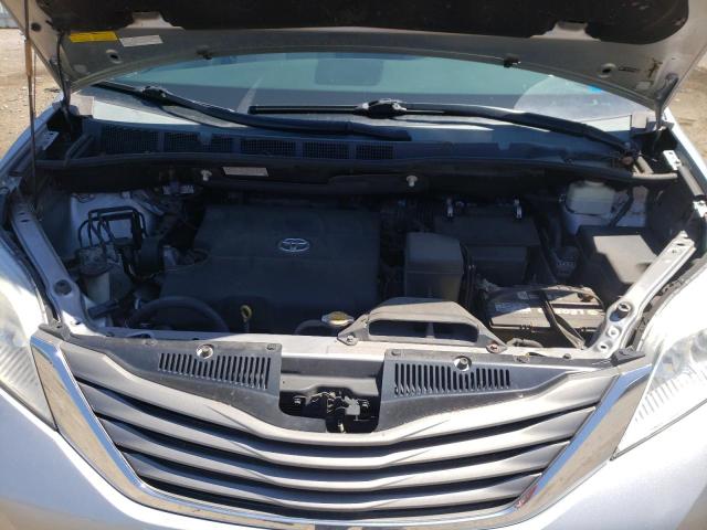 Photo 7 from auction – 2013 TOYOTA SIENNA XLE with VIN 5TDDK3DC9DS052389