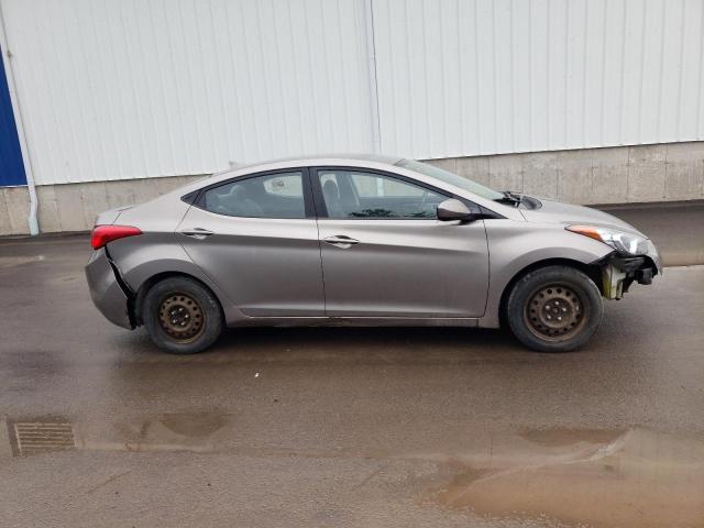 Photo 9 from auction – 2012 HYUNDAI ELANTRA GL with VIN 5NPDH4AE7CH142977