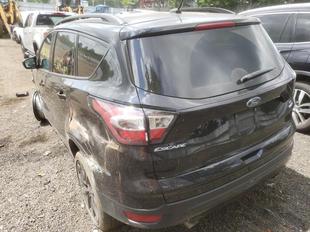 Photo 3 from auction – 2017 FORD ESCAPE SE with VIN 1FMCU9GD9HUC92049