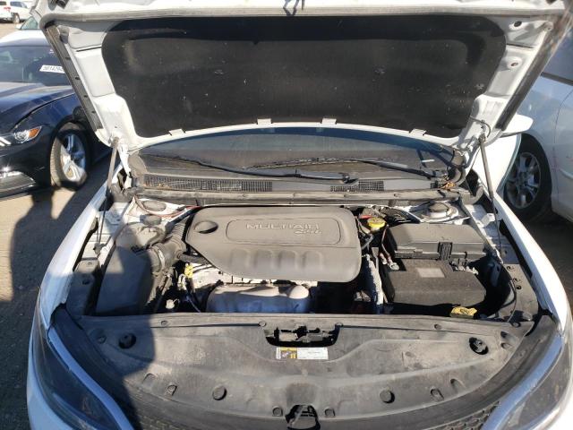 Photo 7 from auction – 2016 CHRYSLER 200 LIMITE with VIN 1C3CCCAB0GN132781