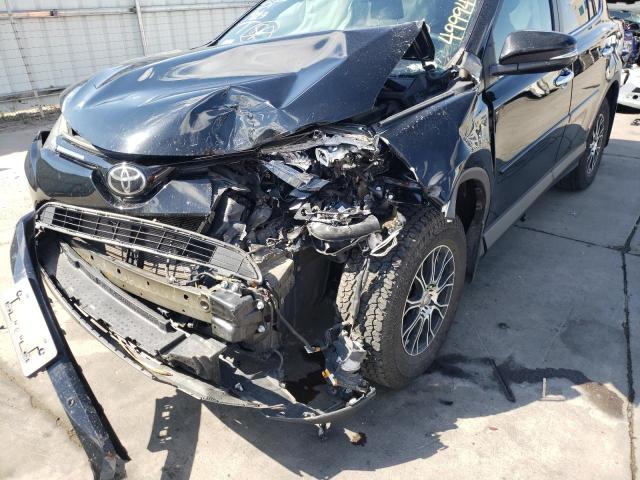 Photo 9 from auction – 2017 TOYOTA RAV4 LIMIT with VIN 2T3DFREV6HW580418