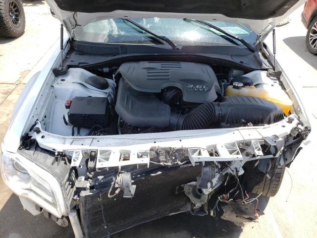 Zdjęcie 7 z aukcji – 2014 CHRYSLER 300C z VIN 2C3CCAEGXEH160278