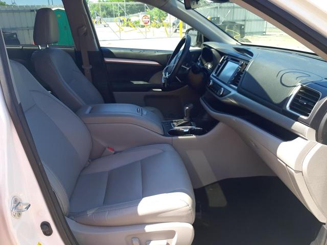 Photo 5 from auction – 2017 TOYOTA HIGHLANDER with VIN 5TDJZRFH8HS469888