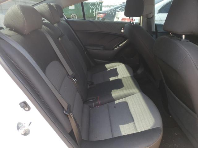 Photo 6 from auction – 2016 KIA FORTE LX with VIN KNAFX4A6XG5470739
