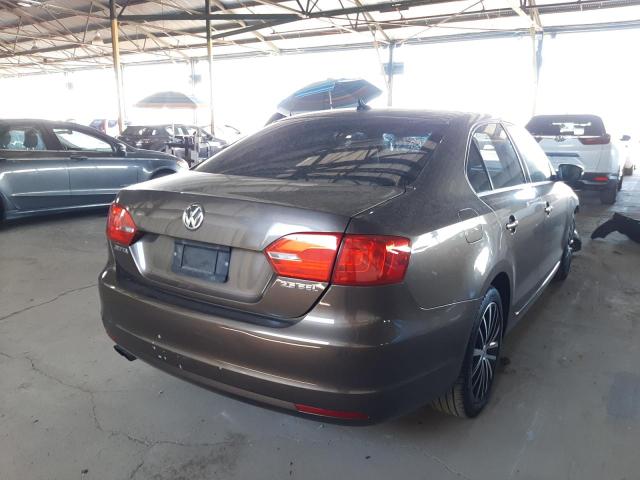 Photo 4 from auction – 2012 VOLKSWAGEN JETTA SEL with VIN 3VWLP7AJ7CM367467