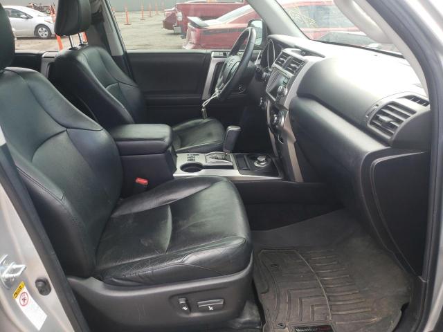 Photo 5 from auction – 2012 TOYOTA 4RUNNER SR with VIN JTEBU5JR1C5105432