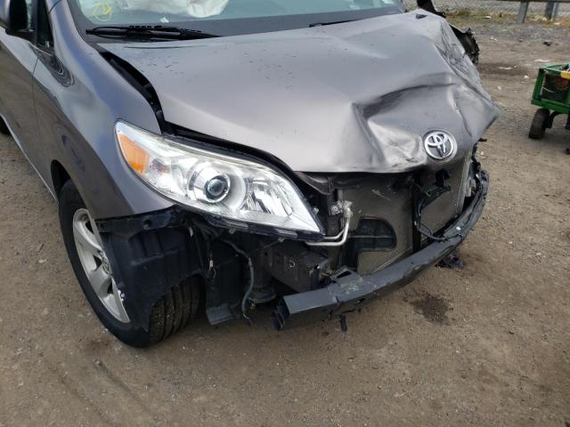 Photo 9 from auction – 2017 TOYOTA SIENNA LE with VIN 5TDKZ3DC3HS785496
