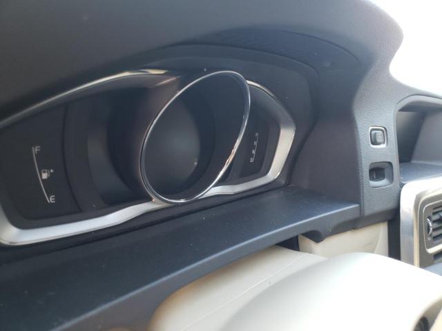 Photo 8 from auction – 2015 VOLVO S60 PREMIE with VIN YV140MFKXF2354276
