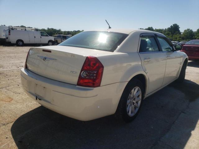 Photo 4 from auction – 2008 CHRYSLER 300 LX with VIN 2C3KA43RX8H146893