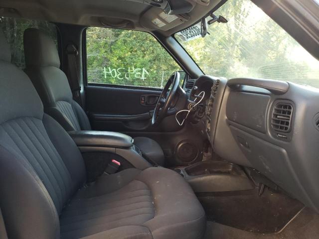 Photo 5 from auction – 2004 CHEVROLET BLAZER with VIN 1GNDT13X34K104099