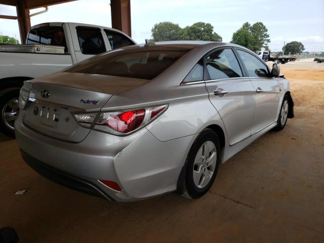 Photo 4 from auction – 2011 HYUNDAI SONATA HYB with VIN KMHEC4A42BA004503