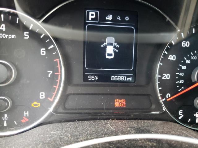 Photo 8 from auction – 2017 KIA FORTE LX with VIN 3KPFL4A74HE022655