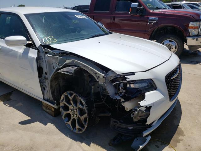Photo 9 from auction – 2016 CHRYSLER 300 S with VIN 2C3CCAGG0GH305120