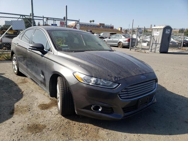 FORD FUSION TIT 2016 with VIN 3FA6P0SUXGR123018 - Photo from auction