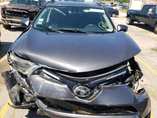 Photo 7 from auction – 2017 TOYOTA RAV4 XLE with VIN 2T3RFREV4HW549660