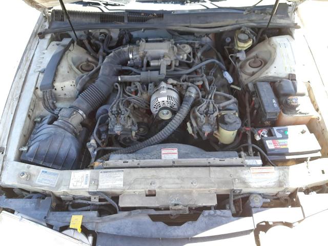 Photo 7 from auction – 1996 FORD THUNDERBIR with VIN 1FALP62W3TH182835