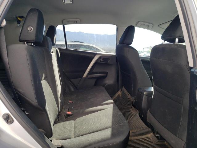 Photo 6 from auction – 2018 TOYOTA RAV4 LE with VIN 2T3BFREVXJW707202