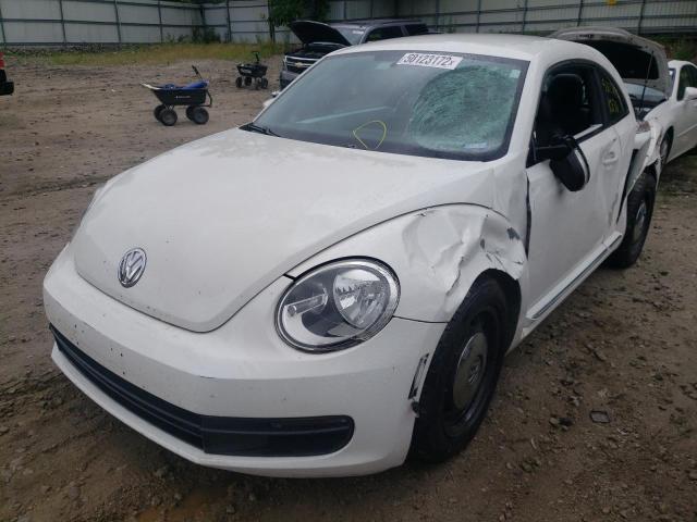 Photo 2 from auction – 2013 VOLKSWAGEN BEETLE with VIN 3VWJP7AT2DM602187
