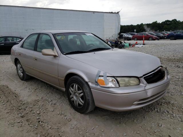TOYOTA CAMRY CE 2000 with VIN 4T1BG22K8YU631772 - Photo from auction