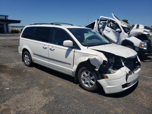 Photo 1 from auction – 2010 CHRYSLER TOWN & COU with VIN 2A4RR5D1XAR235522