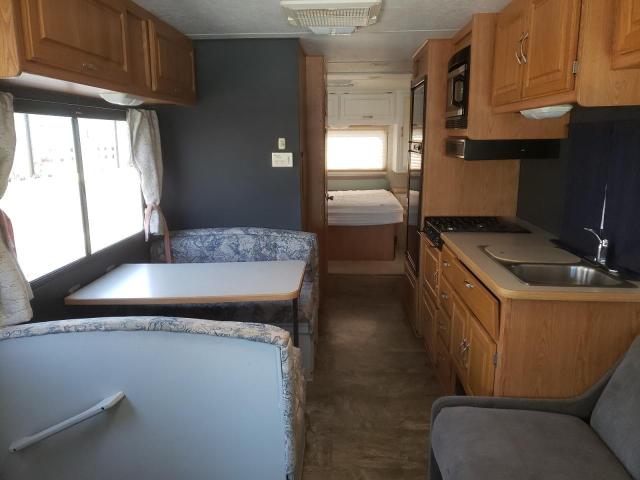 Photo 6 from auction – 2004 FOUR HURRICANE with VIN 1F6LF53S040A02992