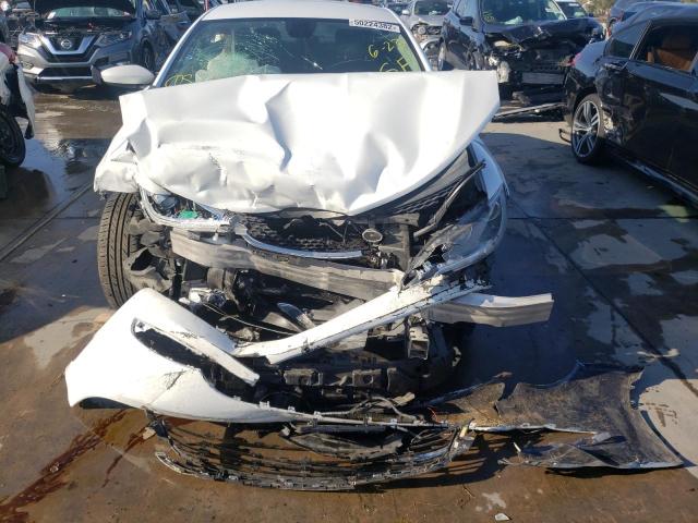 Photo 9 from auction – 2016 CHRYSLER 200 LIMITE with VIN 1C3CCCAB9GN147005