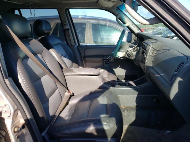Photo 5 from auction – 2005 FORD EXPLORER S with VIN 1FMDU67K35UB52494