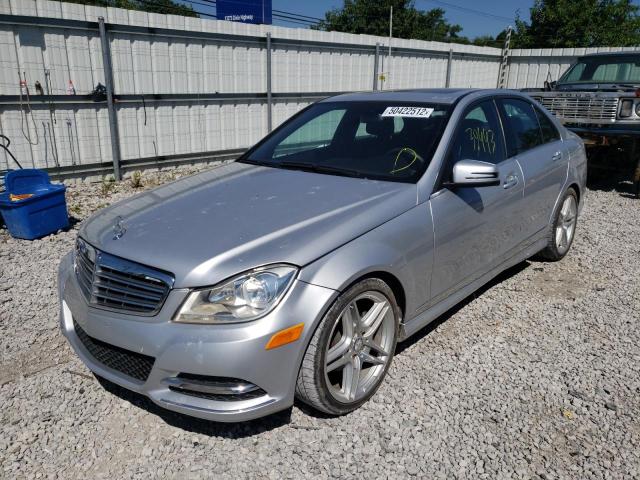 Photo 2 from auction – 2012 MERCEDES-BENZ C 300 4MAT with VIN WDDGF8BB5CA717525