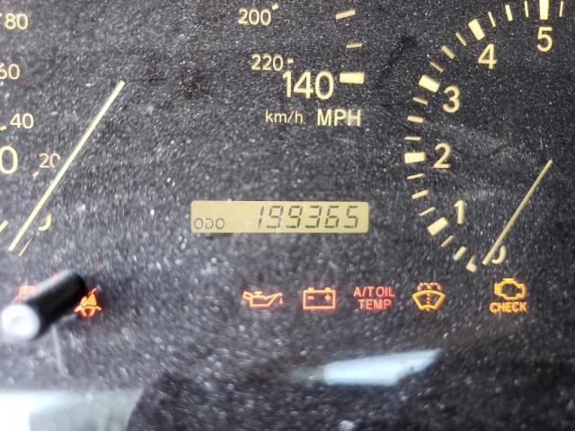Photo 8 from auction – 2000 LEXUS RX 300 with VIN JT6HF10UXY0123611