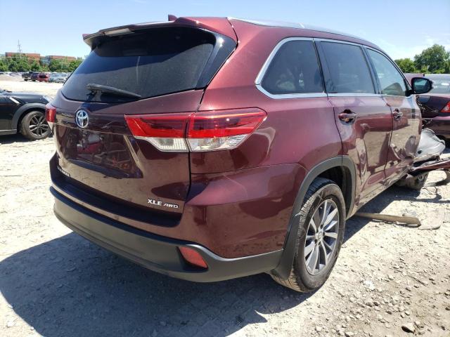 Photo 4 from auction – 2017 TOYOTA HIGHLANDER with VIN 5TDJZRFH1HS478965