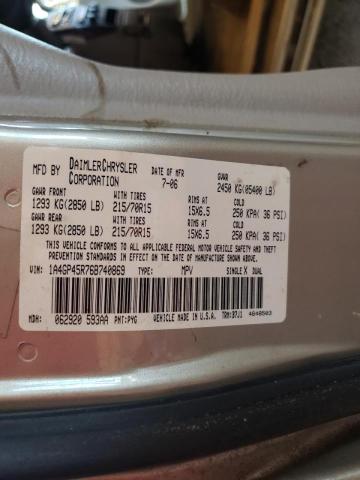 Photo 10 from auction – 2006 CHRYSLER TOWN & COU with VIN 1A4GP45R76B740869