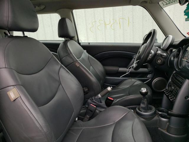 Photo 5 from auction – 2004 MINI COOPER S with VIN WMWRE33474TD89961