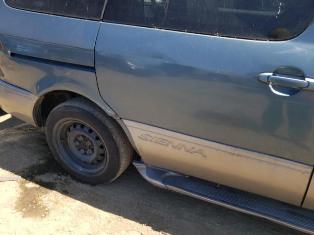 Photo 9 from auction – 2001 TOYOTA SIENNA with VIN 4T3ZF13C81U392403