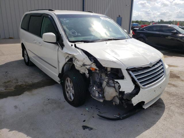 CHRYSLER TOWN & COU 2010 with VIN 2A4RR5D14AR285137 - Photo from auction