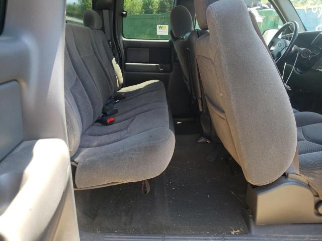 Photo 6 from auction – 2003 CHEVROLET SILVERADO with VIN 2GCEC19V831368436